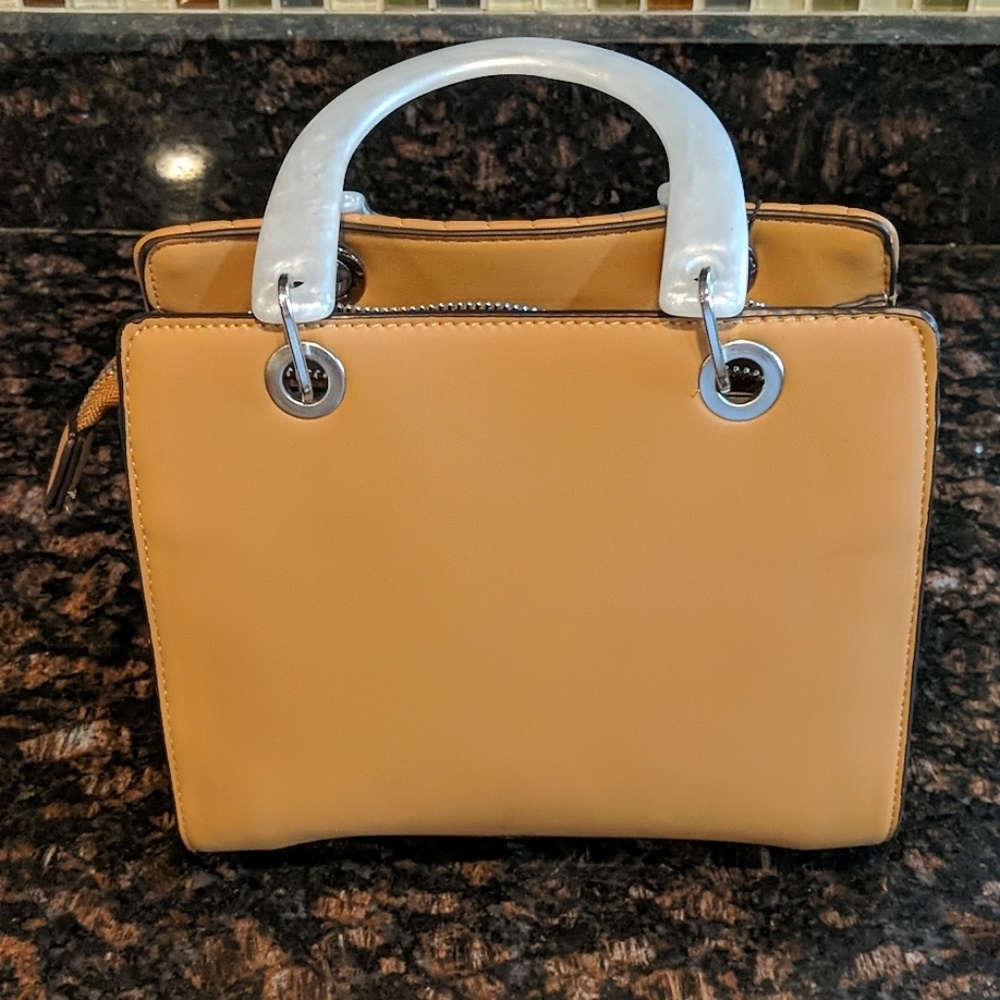 ❤️ Price Drop! NWT BCBGeneration Purse - Picture 2 of 5